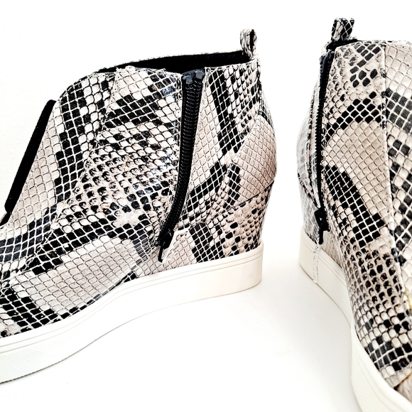 MIA wedge hidden heel sneakers ankle booties - Picture 16 of 17